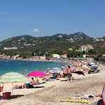 Апартаменты T2 Avec Terrasse Fermee Apercu Calme Colline Proche Plages Almanarre Йер