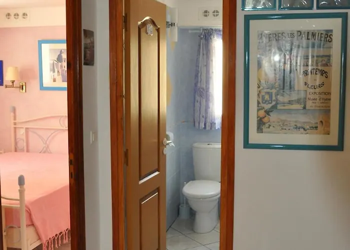 T2 Avec Terrasse Fermee Apercu Calme Colline Proche Plages Almanarre Apartment Hyeres